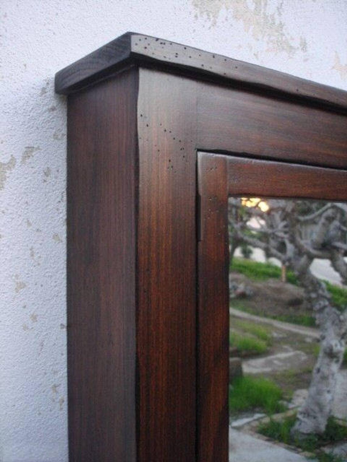 Dijkoo ZyduzscAT NUOTIRUIS Primitive Mission Medicine Cabinet